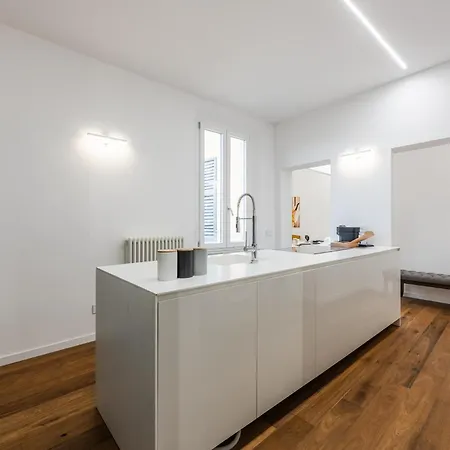 Emilia Academy Apartment *