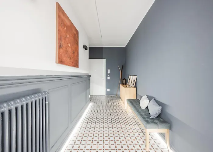 Emilia Academy 公寓