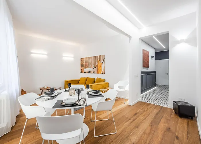 公寓 Emilia Academy